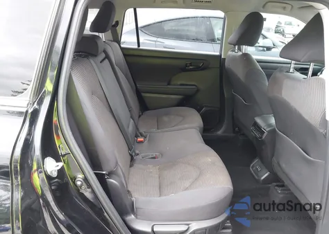 2022 Toyota Highlander Le z USA, uszkodzony, nr VIN 5TDBZRBH2NS596559